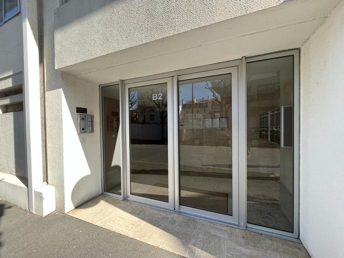 Appartement T4 Avec Parking, Balcon Et Proche Commerces A Biarritz - Fr-1-239-921 외부 사진