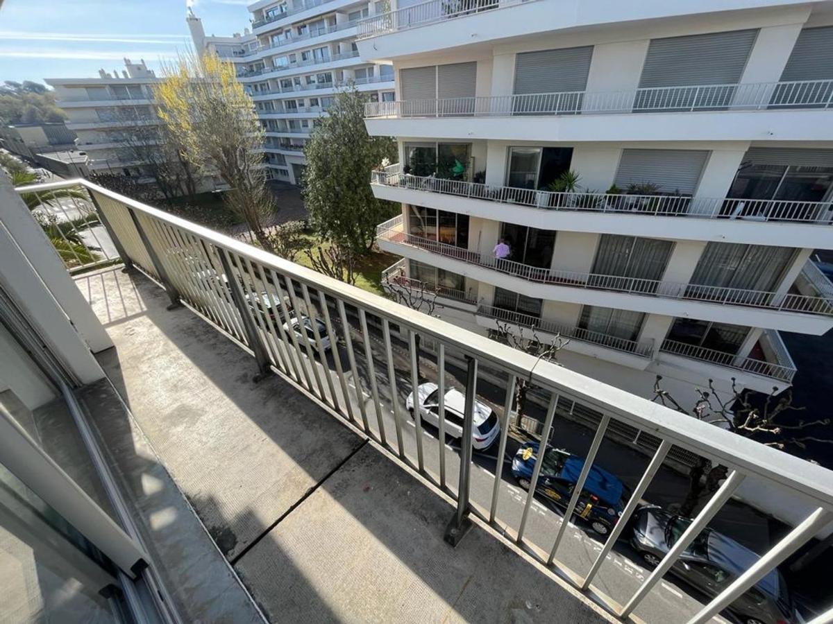 Appartement T4 Avec Parking, Balcon Et Proche Commerces A Biarritz - Fr-1-239-921 외부 사진